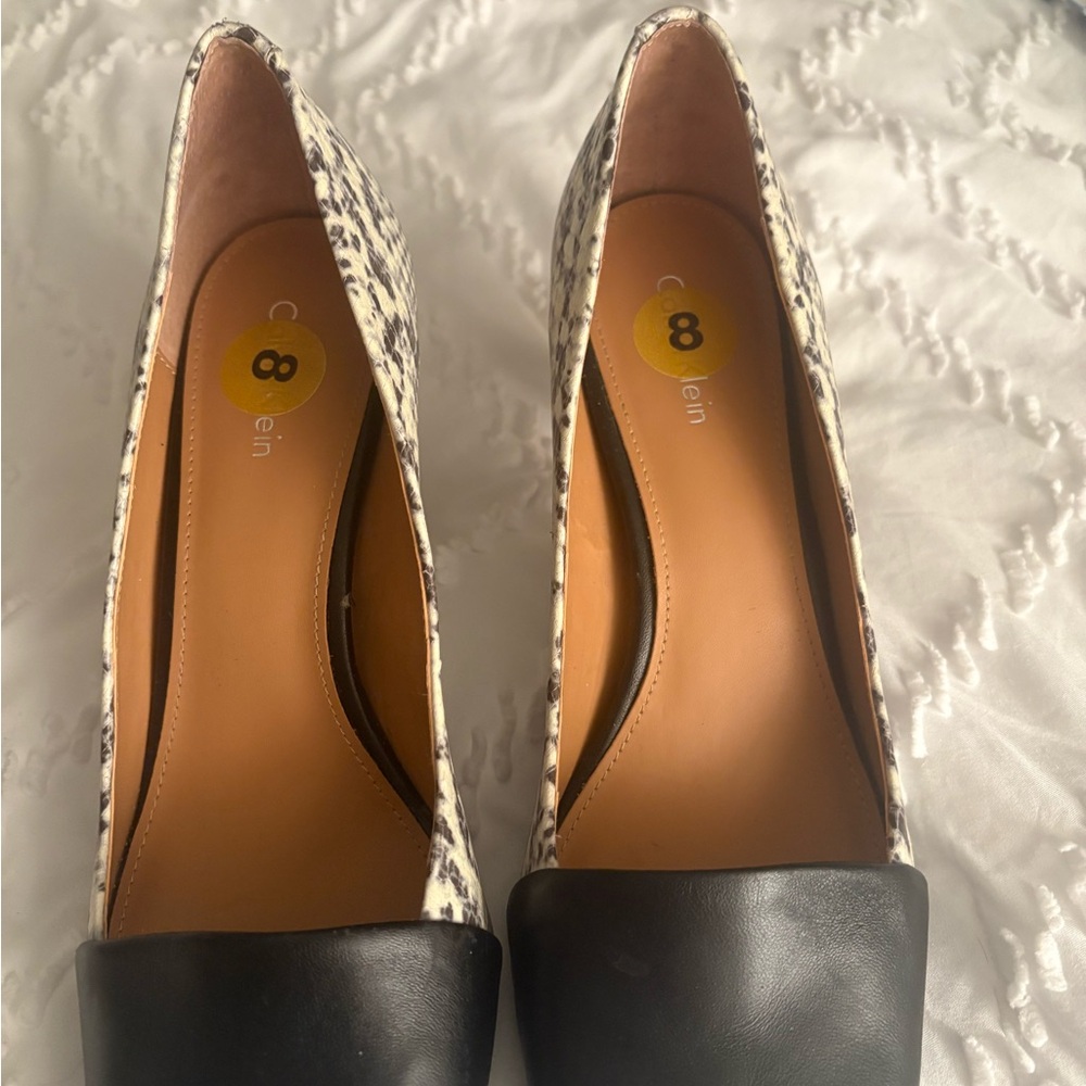 Brand new size 8 Calvin Klein heels.